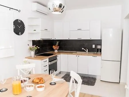 Apartament Doris