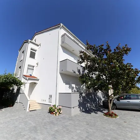 Apartamento Doris Zadar