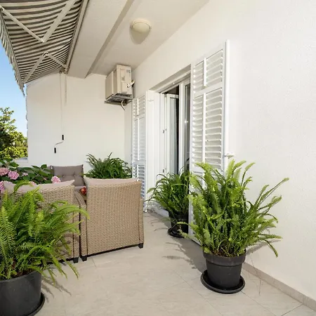 Apartamento Doris *